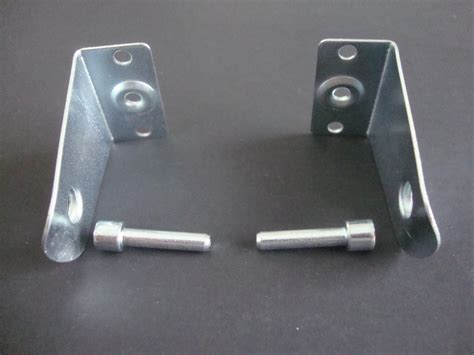 2 horizontal blinds metal hold down brackets|replacement mounting hardware for blinds.